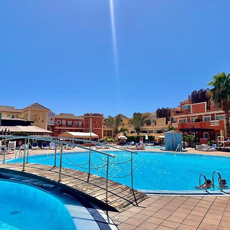Sunny Apartment & Heated Pool Los Cristianos  Bagian luar foto