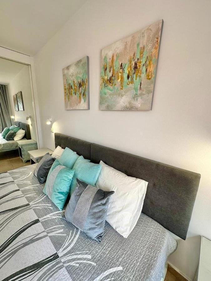 Sunny Apartment & Heated Pool Los Cristianos  Bagian luar foto